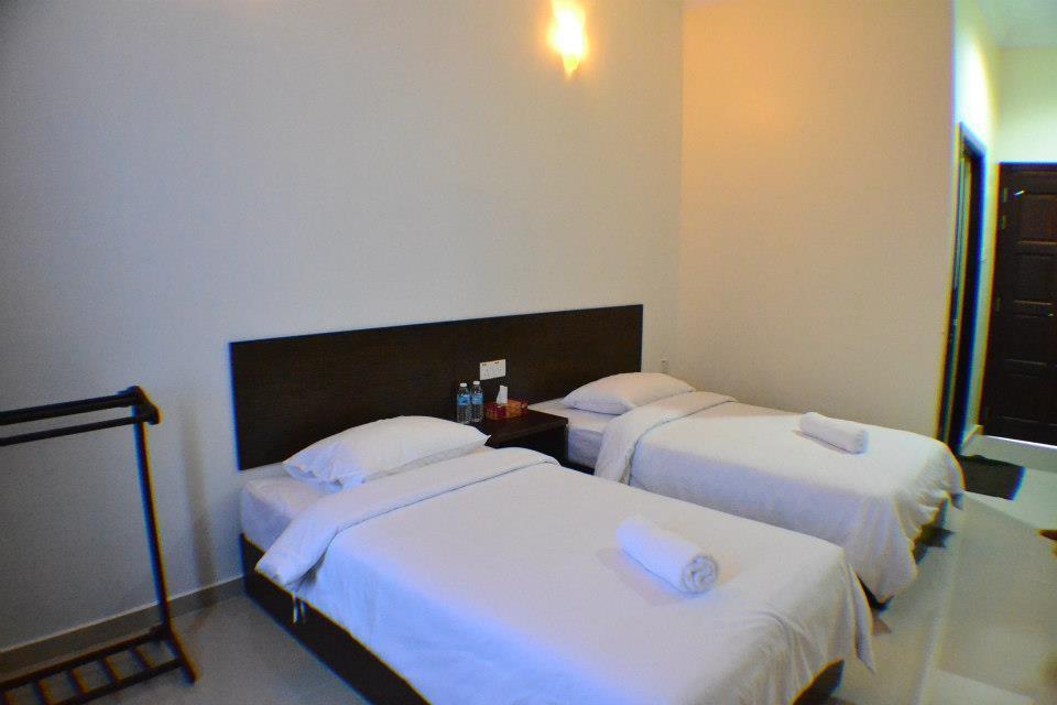 Teluk Lipat Seaview Inn Dungun Εξωτερικό φωτογραφία