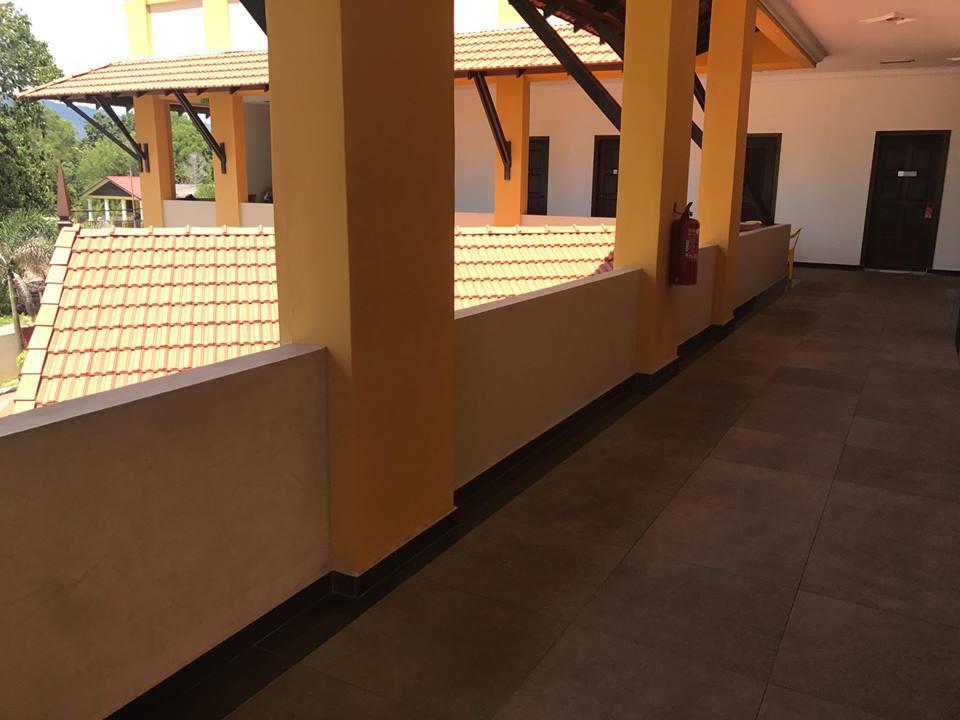 Teluk Lipat Seaview Inn Dungun Εξωτερικό φωτογραφία